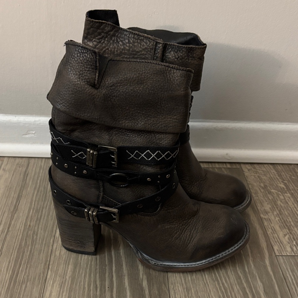 Freebird Blaine Size 10